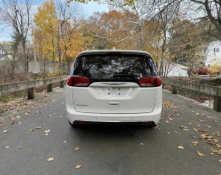 Белый Крайслер Пасифик, объемом двигателя 3.6 л и пробегом 36 тыс. км за 13000 $, фото 4 на Automoto.ua