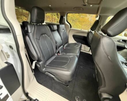 Белый Крайслер Пасифик, объемом двигателя 3.6 л и пробегом 36 тыс. км за 13000 $, фото 10 на Automoto.ua