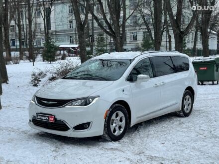 Білий Крайслер Pacifica, об'ємом двигуна 3.6 л та пробігом 99 тис. км за 22990 $, фото 1 на Automoto.ua