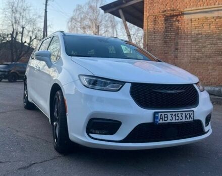 Белый Крайслер Пасифик, объемом двигателя 3.61 л и пробегом 115 тыс. км за 36399 $, фото 1 на Automoto.ua