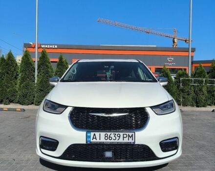Білий Крайслер Pacifica, об'ємом двигуна 3.61 л та пробігом 101 тис. км за 33500 $, фото 1 на Automoto.ua