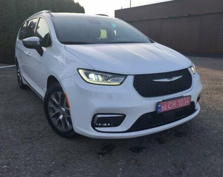 Белый Крайслер Пасифик, объемом двигателя 3.6 л и пробегом 20 тыс. км за 42500 $, фото 1 на Automoto.ua