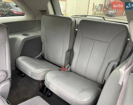 Чорний Крайслер Pacifica, об'ємом двигуна 4 л та пробігом 392 тис. км за 8499 $, фото 15 на Automoto.ua