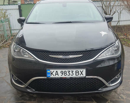 Чорний Крайслер Pacifica, об'ємом двигуна 3.61 л та пробігом 103 тис. км за 19300 $, фото 4 на Automoto.ua
