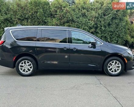 Чорний Крайслер Pacifica, об'ємом двигуна 3.61 л та пробігом 78 тис. км за 15500 $, фото 11 на Automoto.ua