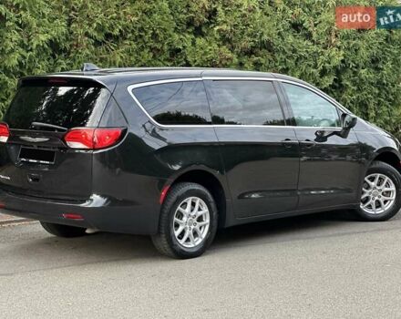 Чорний Крайслер Pacifica, об'ємом двигуна 3.61 л та пробігом 78 тис. км за 15500 $, фото 10 на Automoto.ua