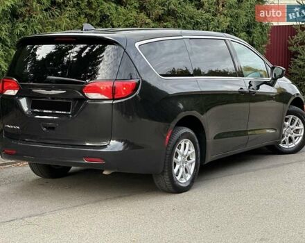 Чорний Крайслер Pacifica, об'ємом двигуна 3.61 л та пробігом 78 тис. км за 15500 $, фото 3 на Automoto.ua