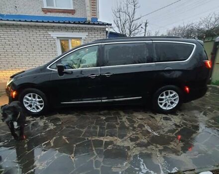 Чорний Крайслер Pacifica, об'ємом двигуна 3.61 л та пробігом 103 тис. км за 19300 $, фото 9 на Automoto.ua