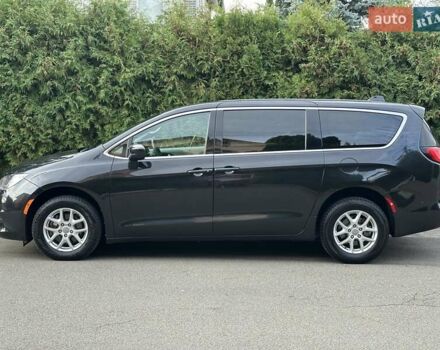 Чорний Крайслер Pacifica, об'ємом двигуна 3.61 л та пробігом 78 тис. км за 15500 $, фото 7 на Automoto.ua