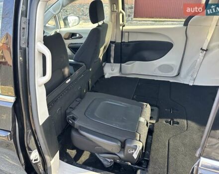 Чорний Крайслер Pacifica, об'ємом двигуна 3.61 л та пробігом 78 тис. км за 15500 $, фото 24 на Automoto.ua