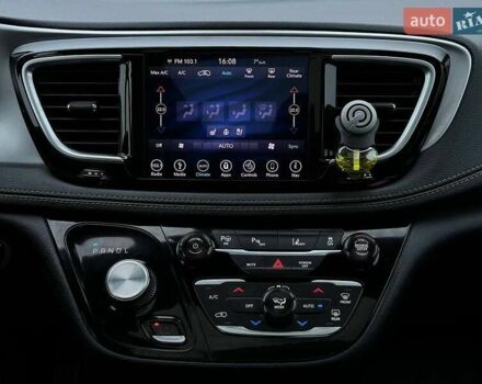 Черный Крайслер Пасифик, объемом двигателя 3.6 л и пробегом 233 тыс. км за 20350 $, фото 11 на Automoto.ua