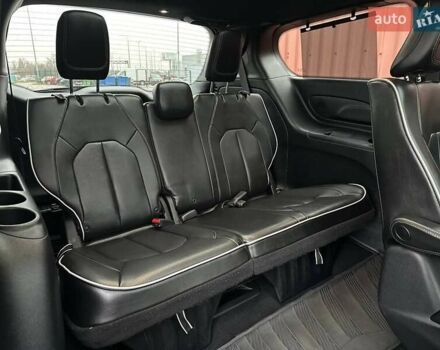 Черный Крайслер Пасифик, объемом двигателя 3.6 л и пробегом 233 тыс. км за 20350 $, фото 22 на Automoto.ua