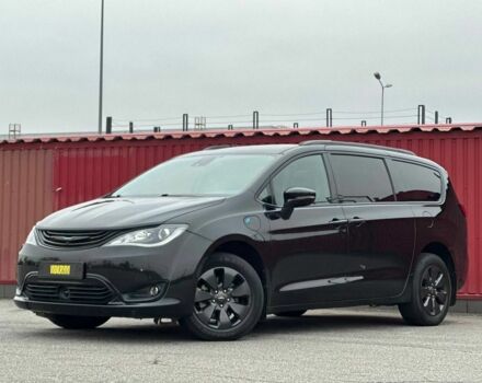 Черный Крайслер Пасифик, объемом двигателя 3.6 л и пробегом 233 тыс. км за 20350 $, фото 2 на Automoto.ua