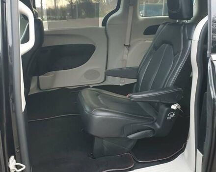 Черный Крайслер Пасифик, объемом двигателя 3.6 л и пробегом 104 тыс. км за 18999 $, фото 42 на Automoto.ua