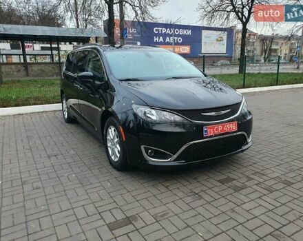 Черный Крайслер Пасифик, объемом двигателя 3.6 л и пробегом 104 тыс. км за 18999 $, фото 17 на Automoto.ua