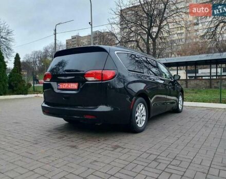 Черный Крайслер Пасифик, объемом двигателя 3.6 л и пробегом 104 тыс. км за 18999 $, фото 10 на Automoto.ua