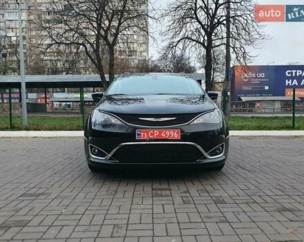 Черный Крайслер Пасифик, объемом двигателя 3.6 л и пробегом 104 тыс. км за 18999 $, фото 20 на Automoto.ua