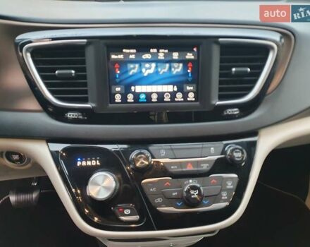 Черный Крайслер Пасифик, объемом двигателя 3.6 л и пробегом 104 тыс. км за 18999 $, фото 54 на Automoto.ua