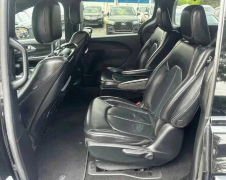 Черный Крайслер Пасифик, объемом двигателя 3.6 л и пробегом 24 тыс. км за 14700 $, фото 8 на Automoto.ua