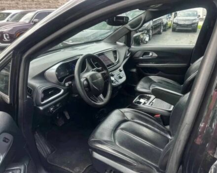 Черный Крайслер Пасифик, объемом двигателя 3.6 л и пробегом 24 тыс. км за 14700 $, фото 6 на Automoto.ua