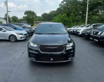 Черный Крайслер Пасифик, объемом двигателя 3.6 л и пробегом 24 тыс. км за 14700 $, фото 1 на Automoto.ua