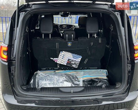 Черный Крайслер Пасифик, объемом двигателя 3.6 л и пробегом 23 тыс. км за 31000 $, фото 22 на Automoto.ua