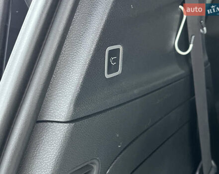 Черный Крайслер Пасифик, объемом двигателя 3.6 л и пробегом 23 тыс. км за 31000 $, фото 23 на Automoto.ua