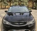 Чорний Крайслер Pacifica, об'ємом двигуна 3.6 л та пробігом 81 тис. км за 25499 $, фото 1 на Automoto.ua
