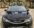 Чорний Крайслер Pacifica, об'ємом двигуна 3.6 л та пробігом 81 тис. км за 25499 $, фото 1 на Automoto.ua