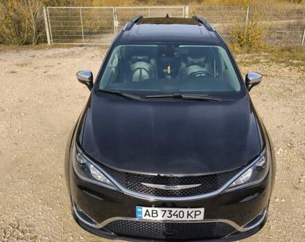 Чорний Крайслер Pacifica, об'ємом двигуна 3.61 л та пробігом 112 тис. км за 25638 $, фото 9 на Automoto.ua
