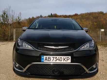 Чорний Крайслер Pacifica, об'ємом двигуна 3.61 л та пробігом 112 тис. км за 25638 $, фото 1 на Automoto.ua