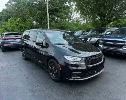 Черный Крайслер Пасифик, объемом двигателя 3.6 л и пробегом 24 тыс. км за 14700 $, фото 1 на Automoto.ua