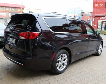 Коричневый Крайслер Пасифик, объемом двигателя 3.6 л и пробегом 106 тыс. км за 21900 $, фото 2 на Automoto.ua