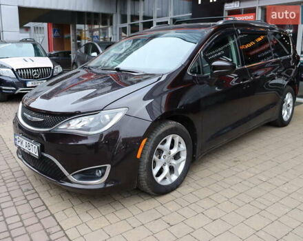 Коричневый Крайслер Пасифик, объемом двигателя 3.6 л и пробегом 106 тыс. км за 21900 $, фото 1 на Automoto.ua