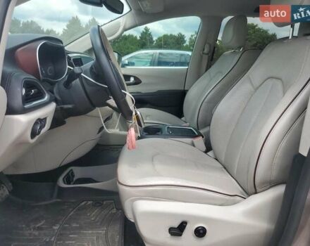 Коричневый Крайслер Пасифик, объемом двигателя 3.6 л и пробегом 86 тыс. км за 3000 $, фото 6 на Automoto.ua