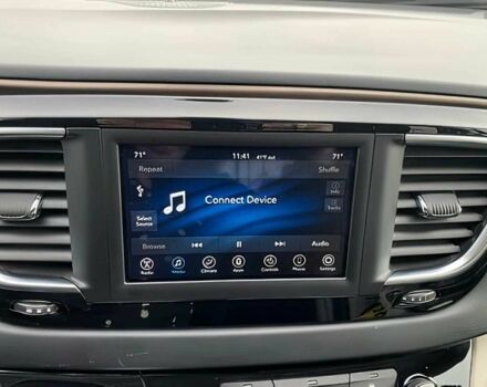 Красный Крайслер Пасифик, объемом двигателя 3.6 л и пробегом 44 тыс. км за 5000 $, фото 9 на Automoto.ua