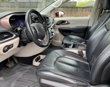 Красный Крайслер Пасифик, объемом двигателя 3.6 л и пробегом 44 тыс. км за 5000 $, фото 7 на Automoto.ua