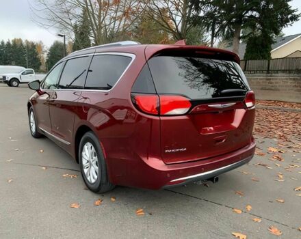 Красный Крайслер Пасифик, объемом двигателя 3.6 л и пробегом 44 тыс. км за 5000 $, фото 5 на Automoto.ua