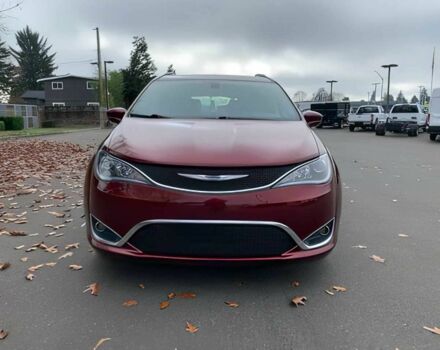 Красный Крайслер Пасифик, объемом двигателя 3.6 л и пробегом 44 тыс. км за 5000 $, фото 1 на Automoto.ua