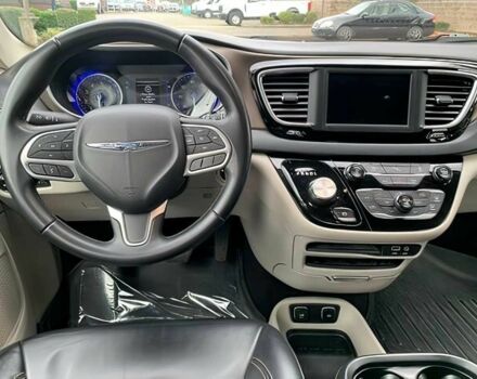 Красный Крайслер Пасифик, объемом двигателя 3.6 л и пробегом 44 тыс. км за 5000 $, фото 8 на Automoto.ua