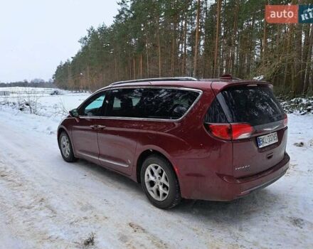 Червоний Крайслер Pacifica, об'ємом двигуна 3.6 л та пробігом 119 тис. км за 31000 $, фото 2 на Automoto.ua