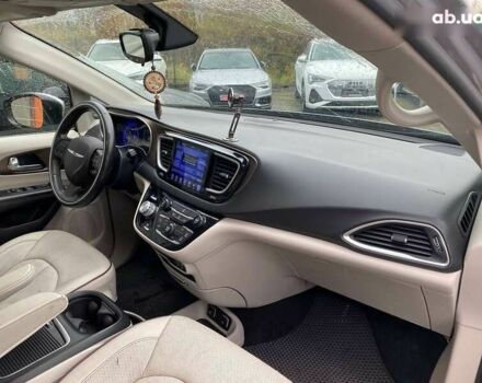 Крайслер Пасифик, объемом двигателя 0 л и пробегом 199 тыс. км за 13400 $, фото 8 на Automoto.ua