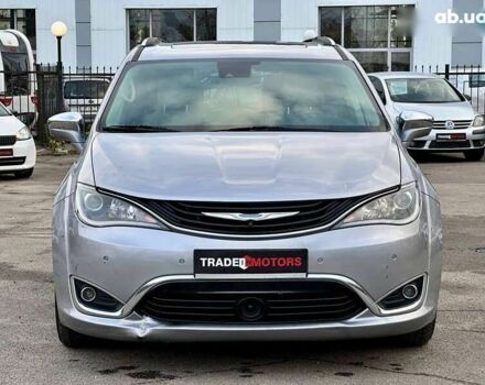 Крайслер Пасифик, объемом двигателя 0 л и пробегом 156 тыс. км за 22990 $, фото 3 на Automoto.ua