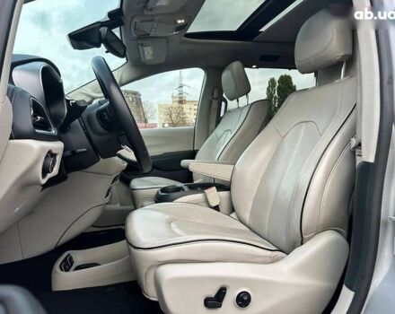 Крайслер Пасифик, объемом двигателя 0 л и пробегом 156 тыс. км за 22990 $, фото 21 на Automoto.ua