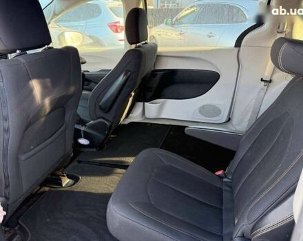 Крайслер Pacifica, об'ємом двигуна 3.6 л та пробігом 155 тис. км за 11500 $, фото 7 на Automoto.ua