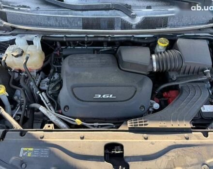 Крайслер Пасифик, объемом двигателя 3.6 л и пробегом 158 тыс. км за 10800 $, фото 5 на Automoto.ua