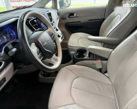 Крайслер Pacifica, об'ємом двигуна 0 л та пробігом 156 тис. км за 26490 $, фото 24 на Automoto.ua