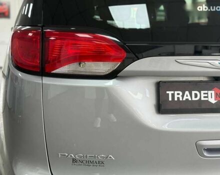 Крайслер Pacifica, об'ємом двигуна 0 л та пробігом 156 тис. км за 26490 $, фото 9 на Automoto.ua