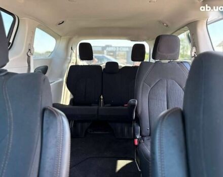 Крайслер Пасифик, объемом двигателя 3.6 л и пробегом 158 тыс. км за 10800 $, фото 8 на Automoto.ua