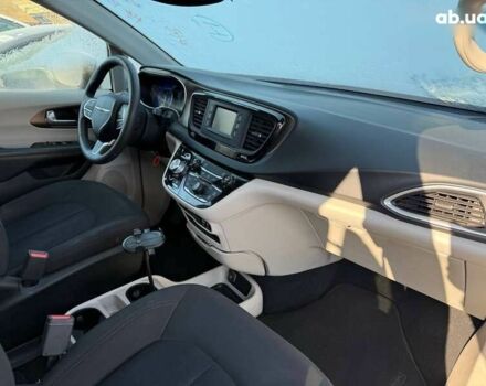 Крайслер Pacifica, об'ємом двигуна 3.6 л та пробігом 155 тис. км за 11500 $, фото 11 на Automoto.ua